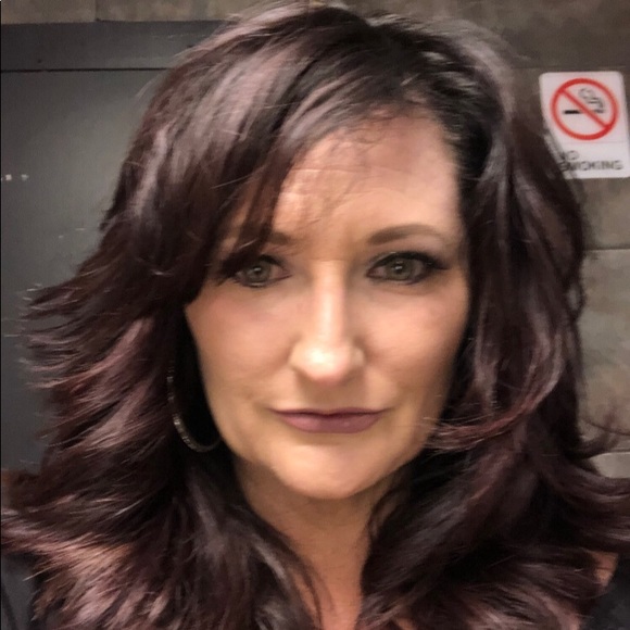 Meet your Posher, Tarin - Picture 1 of 1